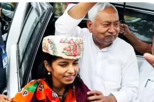 मैथिली ठाकुर ने रचा इतिहास! गायिका से विधायक बन गईं, अलीनगर में BJP की धमाकेदार जीत