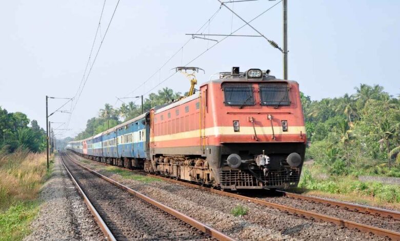 Holi Special Trains 2026: हरियाणा-राजस्थान के लिए रेलवे की सौगात, देखें खाटूश्याम और गोरखपुर जाने वाली ट्रेनों का पूरा शेड्यूल