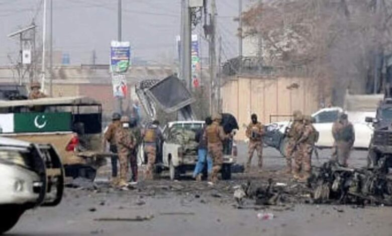 पाकिस्तान में बारूद से दहला सैन्य ठिकाना