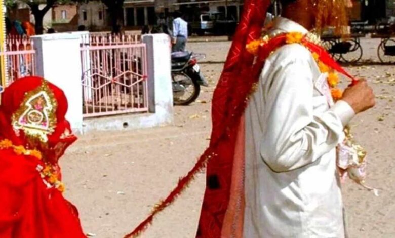 Uttarakhand News: किच्छा में रुकवाया गया बाल विवाह, 15 साल की बच्ची को 27 के दूल्हे से बचाने पहुंची पुलिस